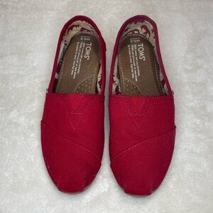 Toms Women's Slip-On Canvas Shoes in Red